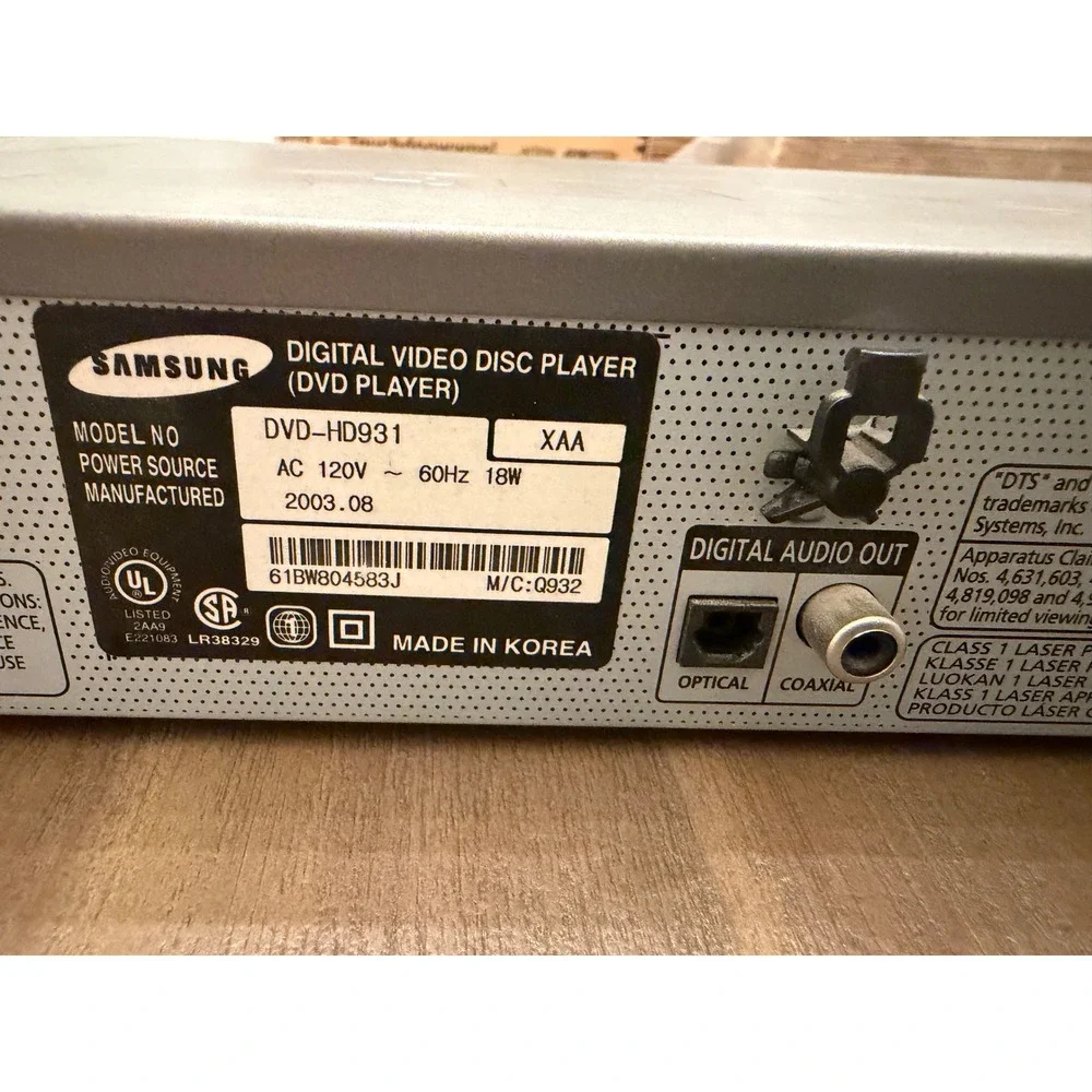 Samsung DVD-HD931 DVD Player‎ Silver DVI Progressive Scan Faroudja DCDi MP3 CD